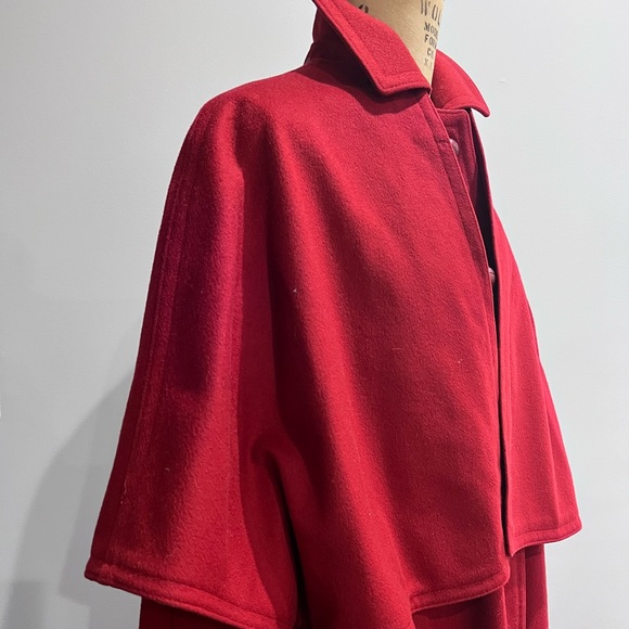 SOLD Attached Cape Vintage Alpaca Coat Wooden Buttons - Picture 5 of 8